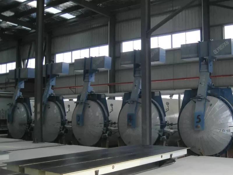 اتوکلاو با ساختار تقویتشده جهت تولید بلوکهای AAC