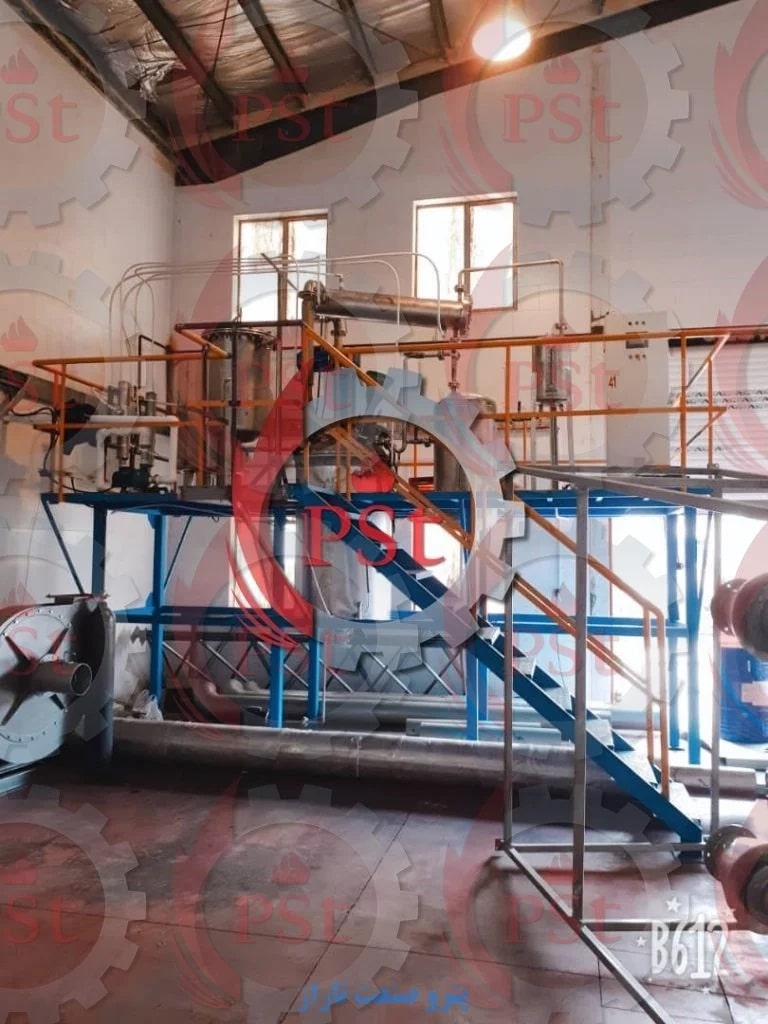 راکتور صنعتی ساختهشده توسط شرکت پترو صنعت تاراز که در محل کار مشتری نصب شده است