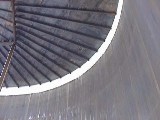 سقف ثابت و سقف شناور مخازن سوخت در صنایع پالایشگاه و پتروشیمی