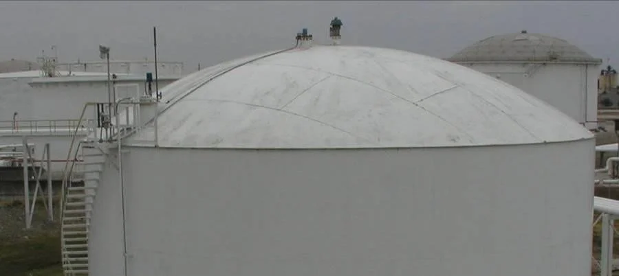 معرفی انواع طراحی سقف شناور مخازن ذخیره‌سازی سوخت صنعتی