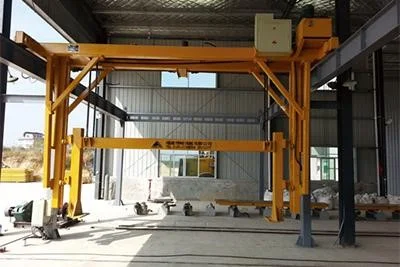 جرثقیل چرخشی صنعتی برای جابجایی بار و تجهیزات در محیطهای تولیدی و کارگاهی