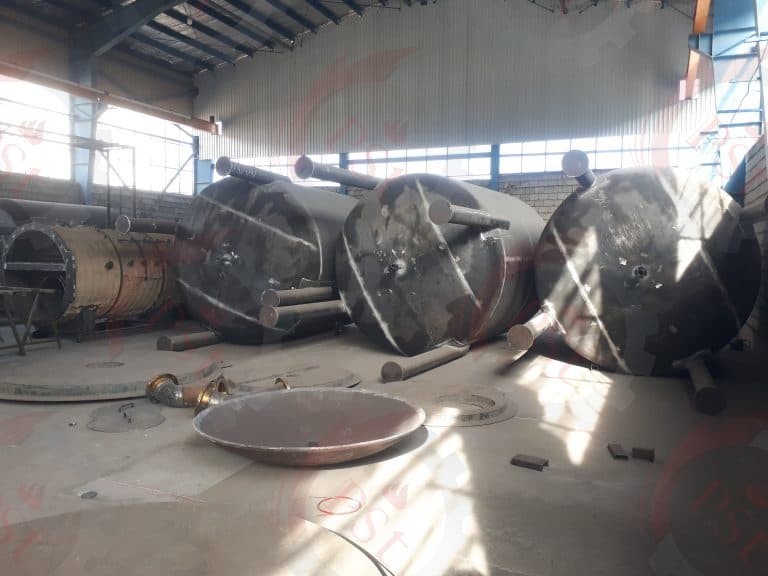 پایه‌های نصب‌شده روی مخازن برای پایداری، تراز و تحمل وزن سازه‌ای مخزن