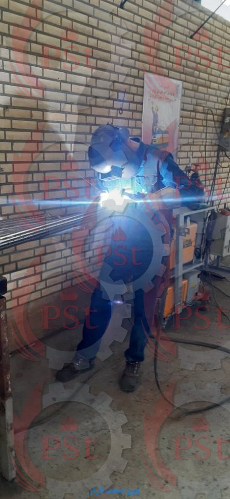 سالن تولید و ساخت راکتورهای صنعتی شرکت پترو صنعت تاراز